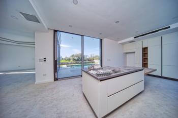 Girne Çatalköy'de Satılık Türk Koçan 4+1 Sıfır Müstakil Havuzlu Villa