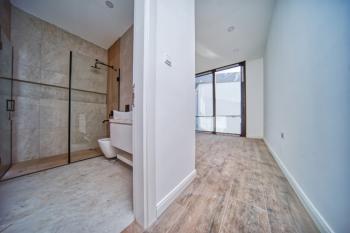 Girne Çatalköy'de Satılık Türk Koçan 4+1 Sıfır Müstakil Havuzlu Villa