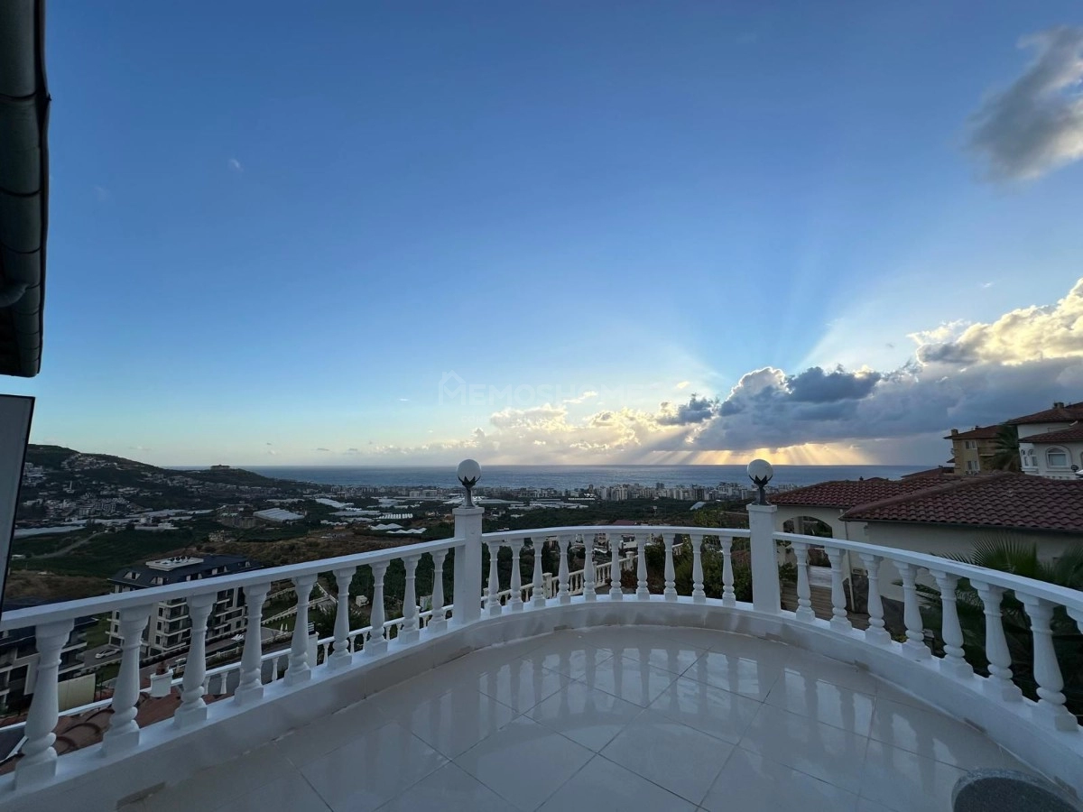 Kargicak'ta 3+1 Müstakil Villa