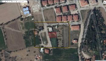 AFYON ÜÇOK EMLAKTAN MAREŞAL F ÇAKMAK MAH SATILIK 422M² FIRSAT İMARLI ARSA