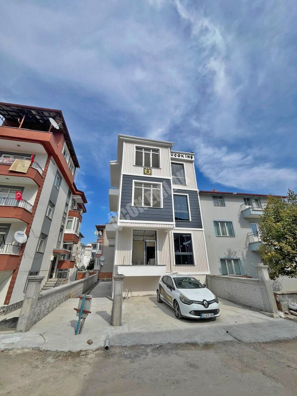 AFYON ÜÇOK EMLAKTAN ALİ İHSAN PAŞA MAH SATILIK 3+1 ARAKAT SIFIR LÜX DAİRE