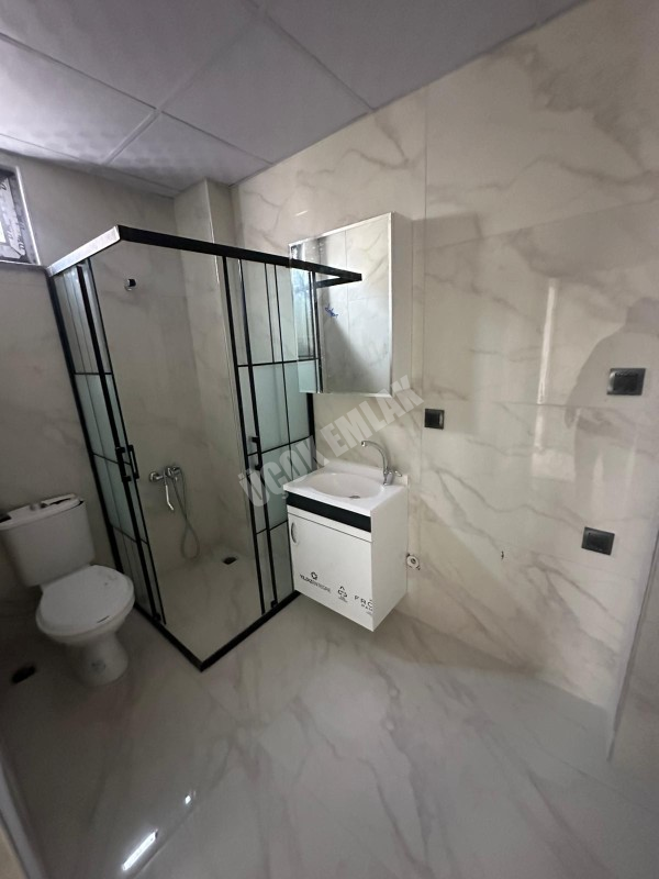 AFYON ÜÇOK EMLAKTAN ALİ İHSAN PAŞA MAH SATILIK 3+1 ARAKAT SIFIR LÜX DAİRE