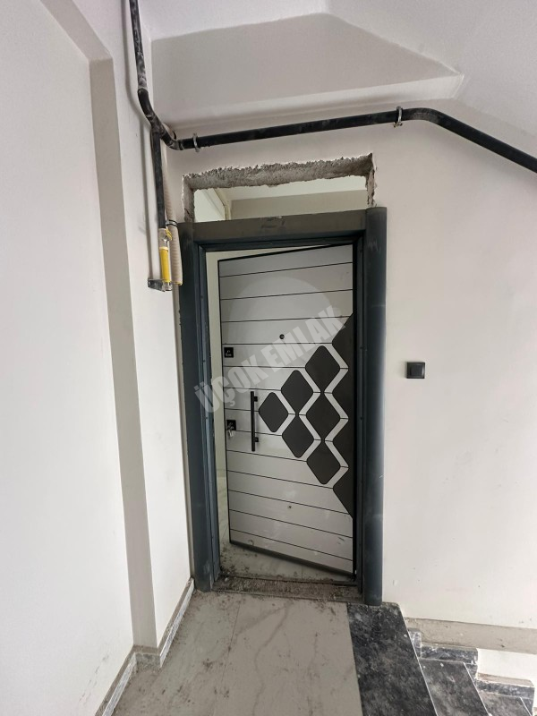 AFYON ÜÇOK EMLAKTAN ALİ İHSAN PAŞA MAH SATILIK 3+1 ARAKAT SIFIR LÜX DAİRE