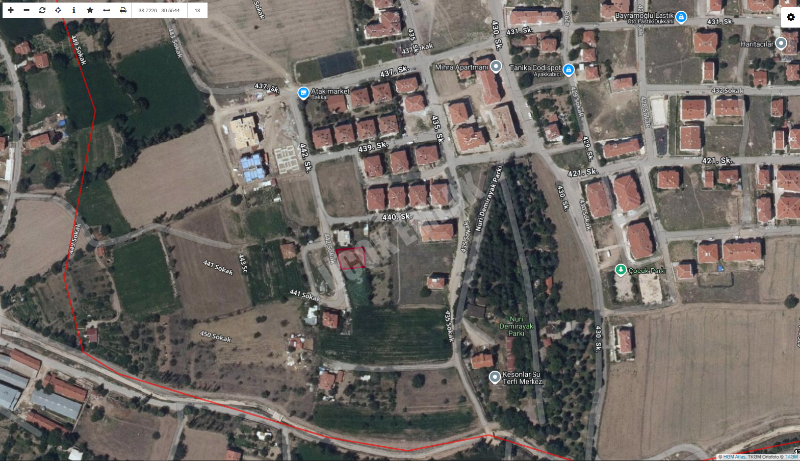 AFYON ÜÇOK EMLAKTAN MAREŞAL F ÇAKMAK MAH SATILIK 422M² FIRSAT İMARLI ARSA