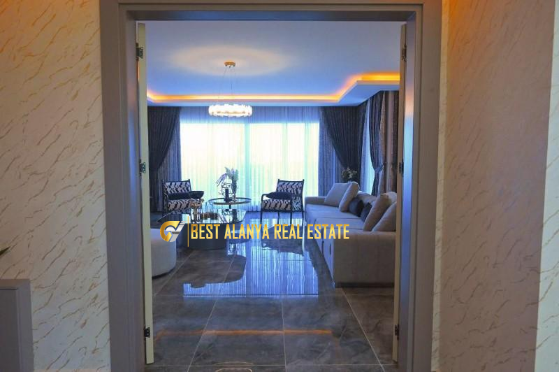 BEKTAŞ VİP 5+1 LÜX EŞYALI SATILIK VİLLA ANTALYA ALANYA