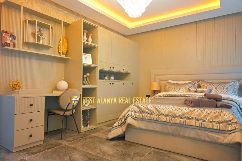 BEKTAŞ VİP 5+1 LÜX EŞYALI SATILIK VİLLA ANTALYA ALANYA