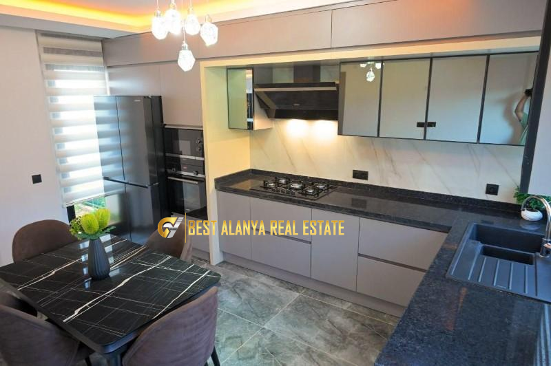 BEKTAŞ VİP 5+1 LÜX EŞYALI SATILIK VİLLA ANTALYA ALANYA