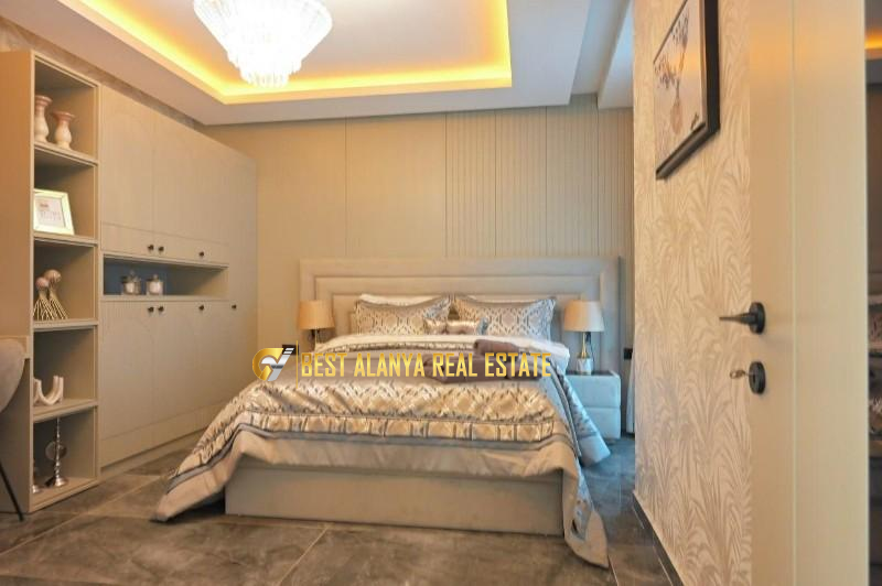 BEKTAŞ VİP 5+1 LÜX EŞYALI SATILIK VİLLA ANTALYA ALANYA