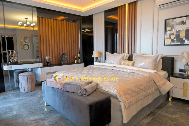 BEKTAŞ VİP 5+1 LÜX EŞYALI SATILIK VİLLA ANTALYA ALANYA