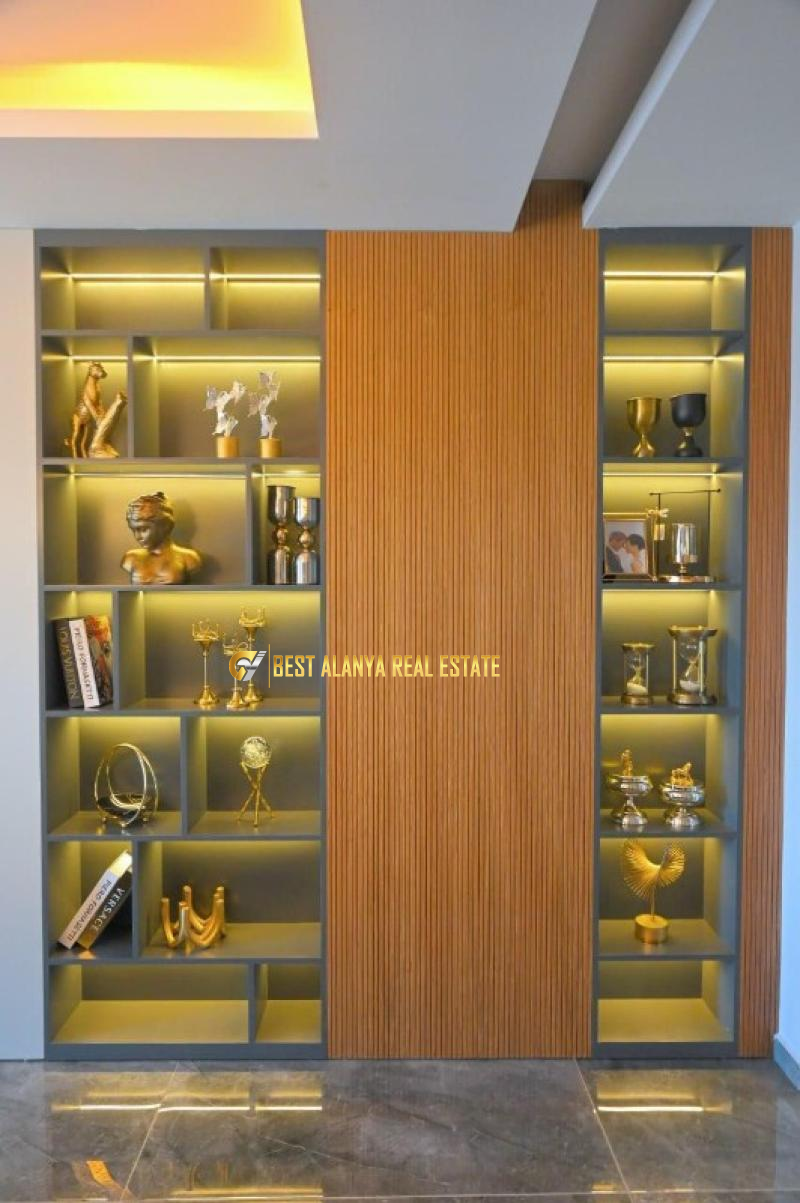 BEKTAŞ VİP 5+1 LÜX EŞYALI SATILIK VİLLA ANTALYA ALANYA