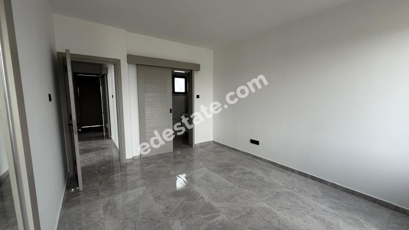 Lefkoşa Alayköy Bölgesinde Satılık 3+1 ZEMİN KAT SIFIR DAİRE