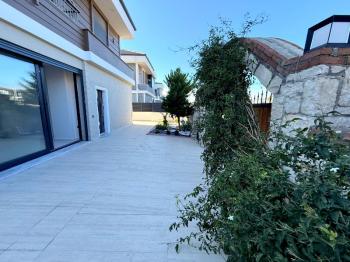 Didim'in En Uygun 500 M2 Arsa İçerisinde Satılık Villası