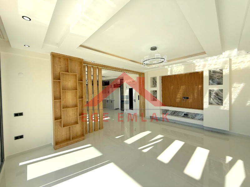 Didim'in En Uygun 500 M2 Arsa İçerisinde Satılık Villası