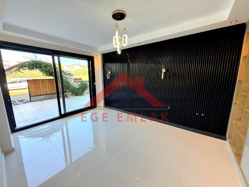 Didim'in En Uygun 500 M2 Arsa İçerisinde Satılık Villası