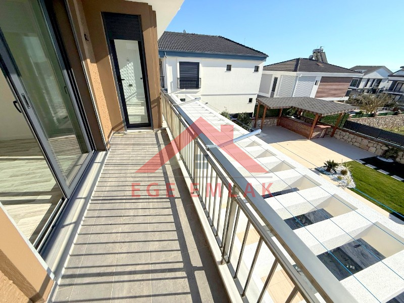 Didim'in En Uygun 500 M2 Arsa İçerisinde Satılık Villası