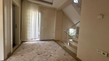 Elmas’tan 50.Yıl’da 364 M2 Arsa Üzerine Kurulu Dubleks 6+1