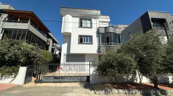 Elmas’tan 50.Yıl’da 364 M2 Arsa Üzerine Kurulu Dubleks 6+1