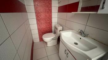 Elmas'tan Aydınlıkevler Mah'de Merkezi Konumda Kiralık Dükkan