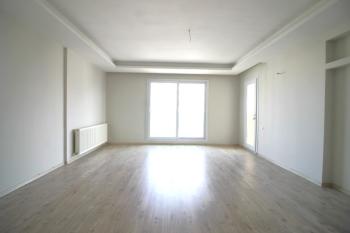 Elmas’tan Merkez’de Cepheleri Açık Ferah Geniş Metraj 4+1