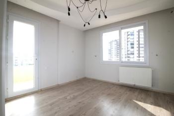 Elmas’tan Merkez’de Cepheleri Açık Ferah Geniş Metraj 4+1