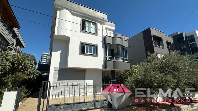 Elmas’tan 50.Yıl’da 364 M2 Arsa Üzerine Kurulu Dubleks 6+1