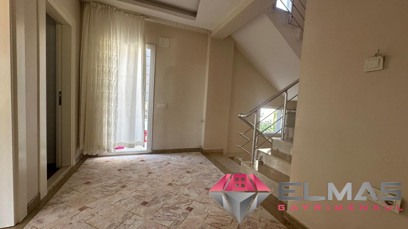 Elmas’tan 50.Yıl’da 364 M2 Arsa Üzerine Kurulu Dubleks 6+1