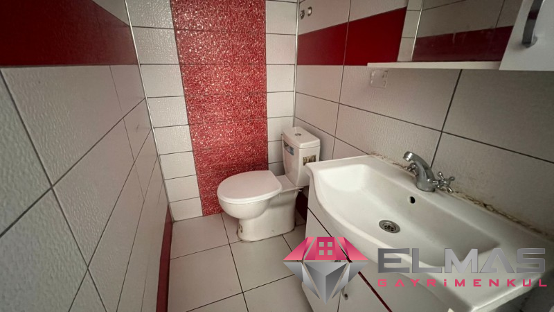 Elmas'tan Aydınlıkevler Mah'de Merkezi Konumda Kiralık Dükkan