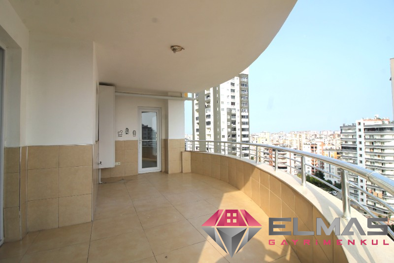 Elmas’tan Merkez’de Cepheleri Açık Ferah Geniş Metraj 4+1