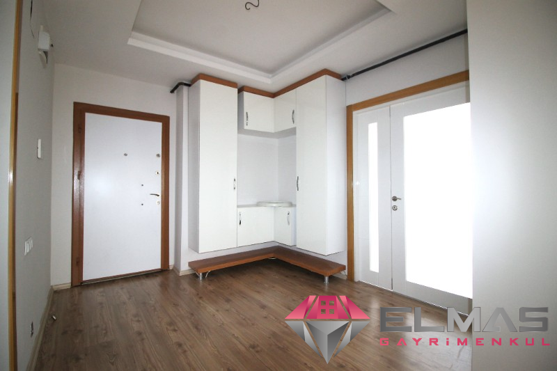 Elmas’tan Merkez’de Cepheleri Açık Ferah Geniş Metraj 4+1