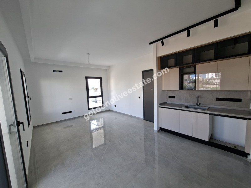 MAĞUSA AVM BÖLGESİNDE SATILIK LÜKS 2+1 APARTMAN DAİRESİ