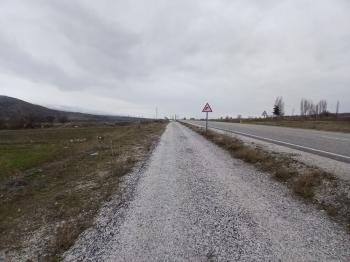 GÜVENAY - ÇORUM CEMİLBEY YOLU ÜZERİNDE SATILIK TARLA
