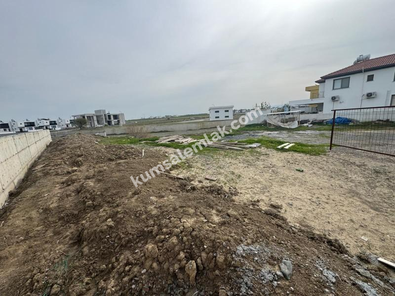 GÖNYELİ YENİKENT'DE TÜRK MALI  SATILIK ARSA