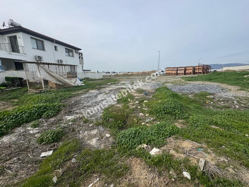 GÖNYELİ YENİKENT'DE TÜRK MALI  SATILIK ARSA