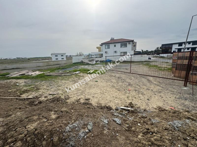 GÖNYELİ YENİKENT'DE TÜRK MALI  SATILIK ARSA