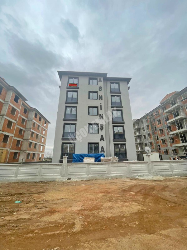 AFYON ÜÇOK EMLAKTAN ALİ İHSAN PAŞA MAH SATILIK ASANSÖRLÜ SIFIR LÜX 3+1 DAİRE