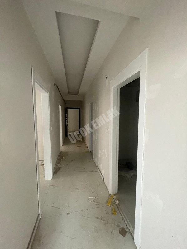 AFYON ÜÇOK EMLAKTAN ALİ İHSAN PAŞA MAH SATILIK ASANSÖRLÜ SIFIR LÜX 3+1 DAİRE