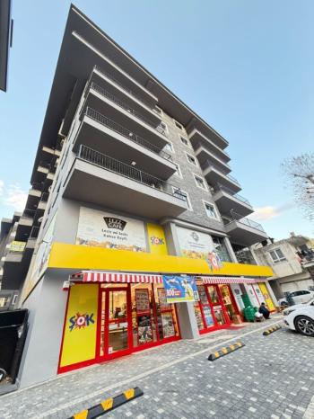 ATATÜRK CADDESİN'DE 2+1 EŞYASIZ SATILIK DAİRE ANTALYA ALANYA MAHMUTLAR