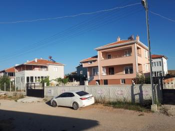 GÜVENAY - ÇORUM KAZIKLIKAYA KÖYÜ TEK TAPULU 2 KATLI 3+1 SATILIK VİLLA 