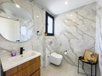  Kıbırs Girne Ozanköy’de 4+1 Türk Tapulu Havuzlu ve Peyzajlı lüx villa 