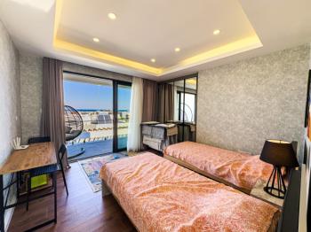  Kıbırs Girne Ozanköy’de 4+1 Türk Tapulu Havuzlu ve Peyzajlı lüx villa 