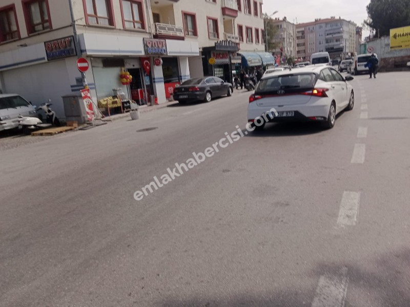 BURSA MUDANYA HALİTPAŞA'DA MERKEZDE SATILIK KİRA GETİRİLİ TİCARİ DÜKKAN