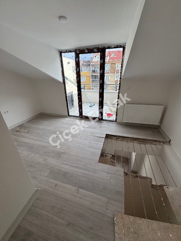 Yeşilpınar Metro'ya Yakın 4+1 Sıfır Satılık Dubleks