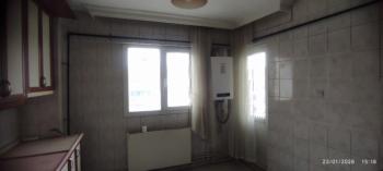 Antre Emlak'tan Kiralık Bahçelievler'de Hastane Yanı Cadde Üstü Doğalgazlı 2+1 Daire