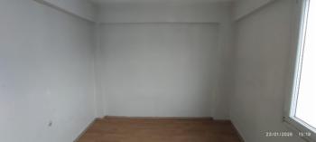 Antre Emlak'tan Kiralık Bahçelievler'de Hastane Yanı Cadde Üstü Doğalgazlı 2+1 Daire