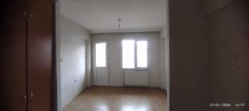 Antre Emlak'tan Kiralık Bahçelievler'de Hastane Yanı Cadde Üstü Doğalgazlı 2+1 Daire