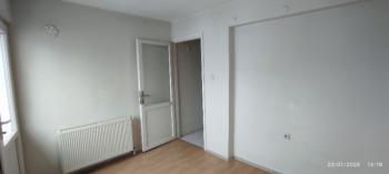 Antre Emlak'tan Kiralık Bahçelievler'de Hastane Yanı Cadde Üstü Doğalgazlı 2+1 Daire