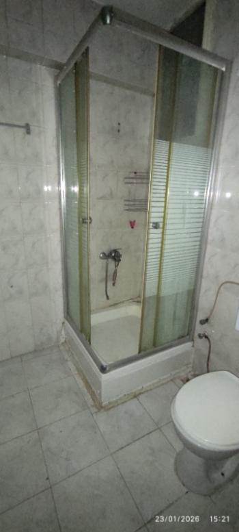 Antre Emlak'tan Kiralık Bahçelievler'de Hastane Yanı Cadde Üstü Doğalgazlı 2+1 Daire