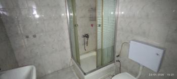 Antre Emlak'tan Kiralık Bahçelievler'de Hastane Yanı Cadde Üstü Doğalgazlı 2+1 Daire