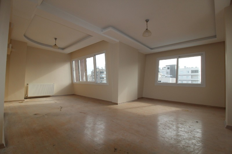 ASLAN'DAN KUYULUK YOLUNDA HAVUZLU SİTE İÇİ BAGIMSIZ 3+1