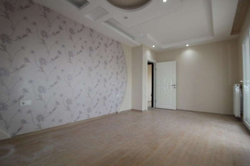 ASLAN'DAN KUYULUK YOLUNDA HAVUZLU SİTE İÇİ BAGIMSIZ 3+1